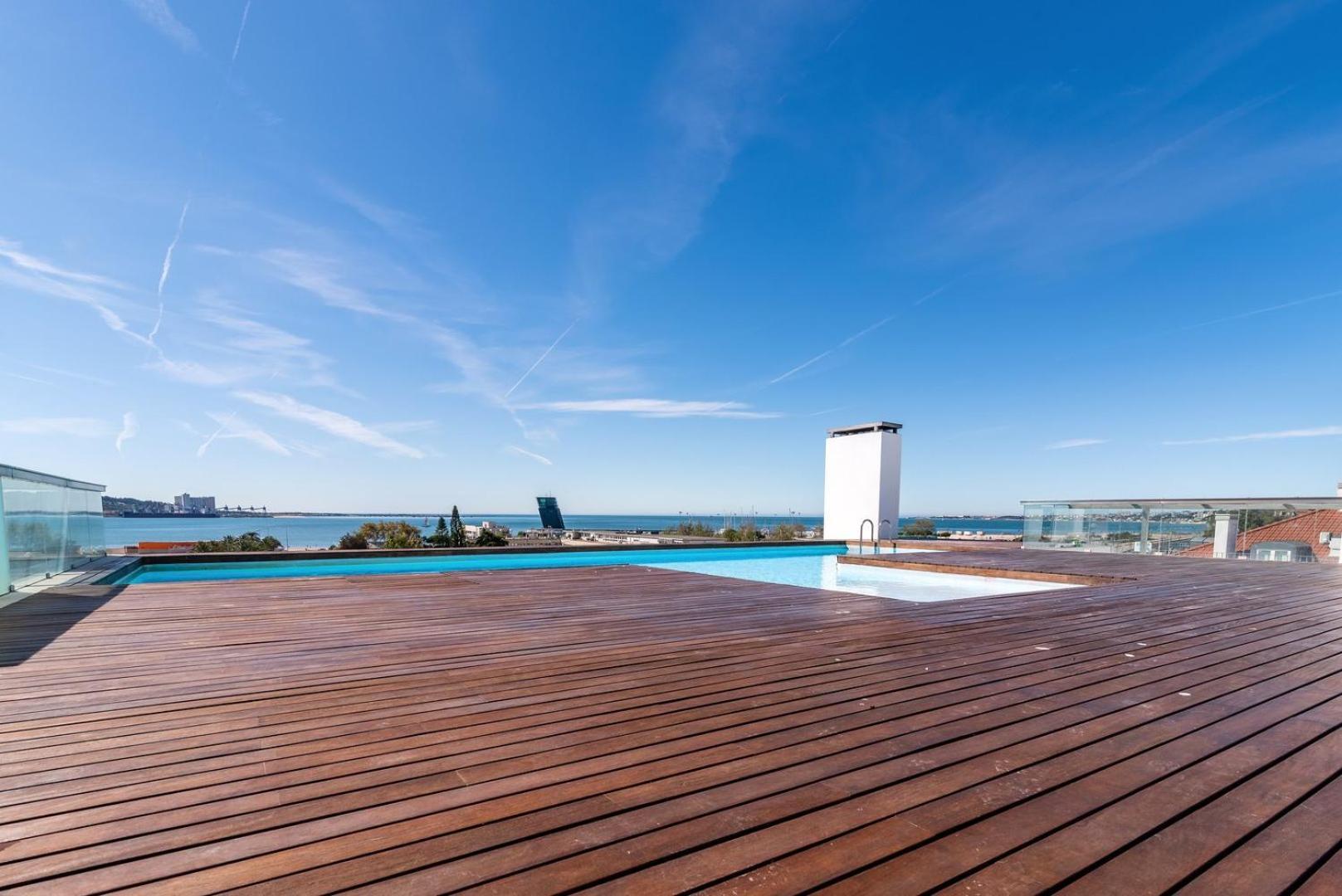 Guestready - Alges Apt With Stunning Rooftop Pool Daire Dış mekan fotoğraf